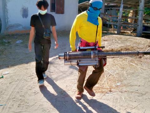 11 ธันวาคม 2566 ออกฉีดพ่นสารเคมีกำจัดยุงลาย