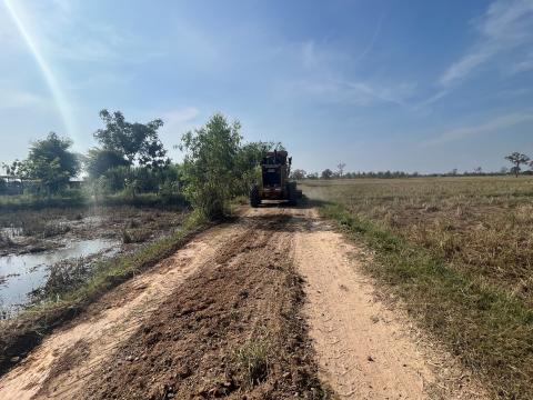 13 ธันวาคม 2566 โครงการปรับเกรดถนนภายในตำบล