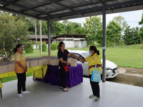 โครงการดวงตาสดใส ใส่ใจด้วยการมองเห็นด้วยแว่นตา