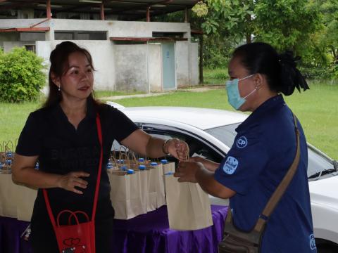 โครงการดวงตาสดใส ใส่ใจด้วยการมองเห็นด้วยแว่นตา