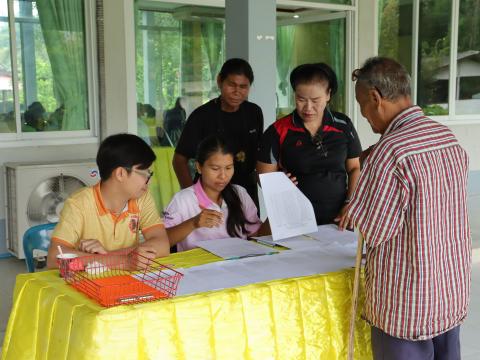 โครงการดวงตาสดใส ใส่ใจด้วยการมองเห็นด้วยแว่นตา