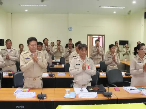 ประชุมสภาครั้งแรก