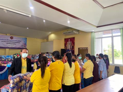 8 สิงหาคม 2565 มอบวัสดุอุปกรณ์ที่จำเป็นให้แกประชาชน