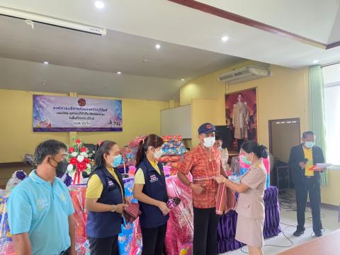 8 สิงหาคม 2565 มอบวัสดุอุปกรณ์ที่จำเป็นให้แกประชาชน