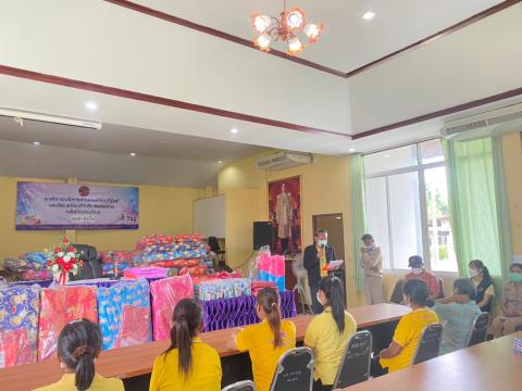 8 สิงหาคม 2565 มอบวัสดุอุปกรณ์ที่จำเป็นให้แกประชาชน