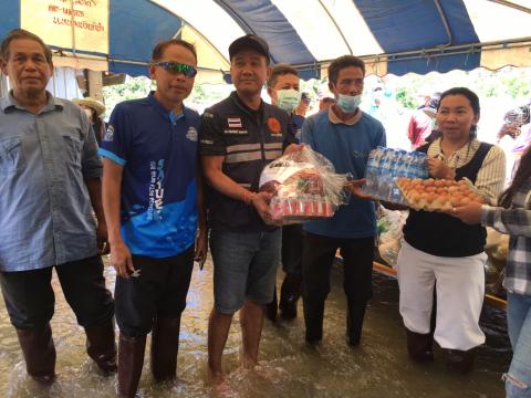 ตุลาคม 2565 องค์การบริหารส่วนตำบลทุ่งวัง ลงพื้นที่ช่วยน้ำท่วม