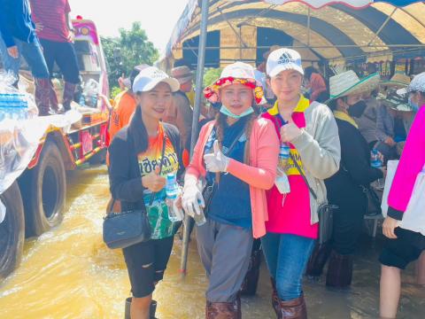 ตุลาคม 2565 องค์การบริหารส่วนตำบลทุ่งวัง ลงพื้นที่ช่วยน้ำท่วม