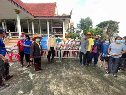 ตุลาคม 2565 องค์การบริหารส่วนตำบลทุ่งวัง ลงพื้นที่ช่วยน้ำท่วม