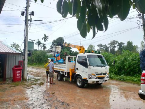 ตุลาคม 2565 องค์การบริหารส่วนตำบลทุ่งวัง ลงพื้นที่ช่วยน้ำท่วม