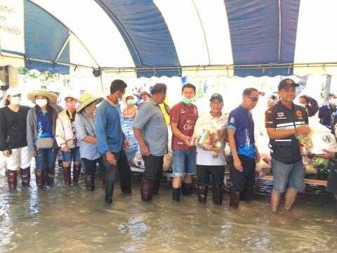 ตุลาคม 2565 องค์การบริหารส่วนตำบลทุ่งวัง ลงพื้นที่ช่วยน้ำท่วม