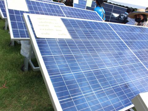 28 พฤศจิกายน 2565 รับมอบรถเข็นพลังงานแสงอาทิตย์