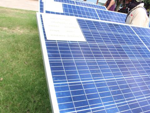 28 พฤศจิกายน 2565 รับมอบรถเข็นพลังงานแสงอาทิตย์