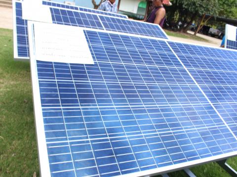 28 พฤศจิกายน 2565 รับมอบรถเข็นพลังงานแสงอาทิตย์