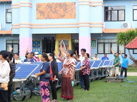 28 พฤศจิกายน 2565 รับมอบรถเข็นพลังงานแสงอาทิตย์