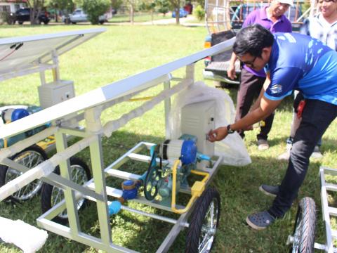 28 พฤศจิกายน 2565 รับมอบรถเข็นพลังงานแสงอาทิตย์