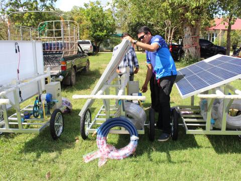 28 พฤศจิกายน 2565 รับมอบรถเข็นพลังงานแสงอาทิตย์