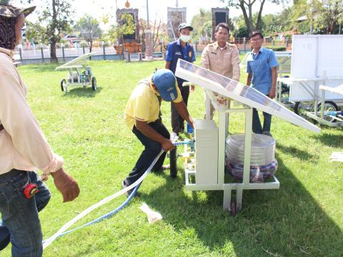 28 พฤศจิกายน 2565 รับมอบรถเข็นพลังงานแสงอาทิตย์