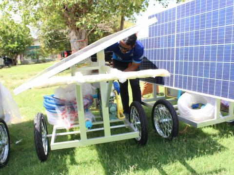 28 พฤศจิกายน 2565 รับมอบรถเข็นพลังงานแสงอาทิตย์