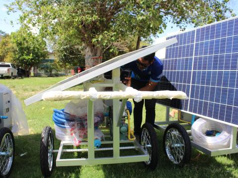 28 พฤศจิกายน 2565 รับมอบรถเข็นพลังงานแสงอาทิตย์