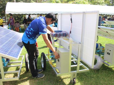 28 พฤศจิกายน 2565 รับมอบรถเข็นพลังงานแสงอาทิตย์