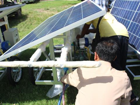 28 พฤศจิกายน 2565 รับมอบรถเข็นพลังงานแสงอาทิตย์