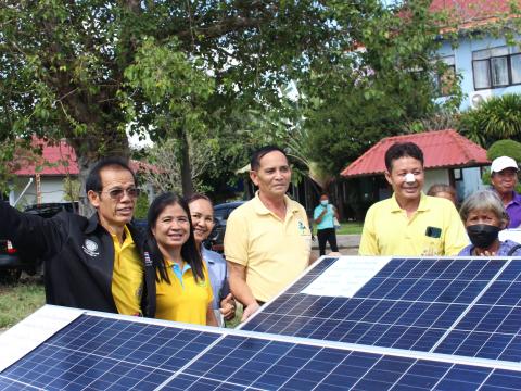 28 พฤศจิกายน 2565 รับมอบรถเข็นพลังงานแสงอาทิตย์