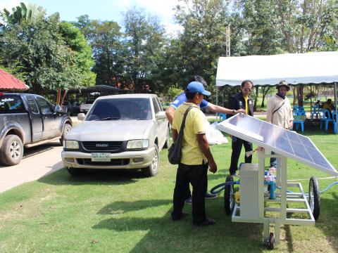 28 พฤศจิกายน 2565 รับมอบรถเข็นพลังงานแสงอาทิตย์