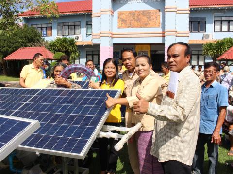 28 พฤศจิกายน 2565 รับมอบรถเข็นพลังงานแสงอาทิตย์