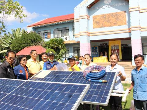 28 พฤศจิกายน 2565 รับมอบรถเข็นพลังงานแสงอาทิตย์