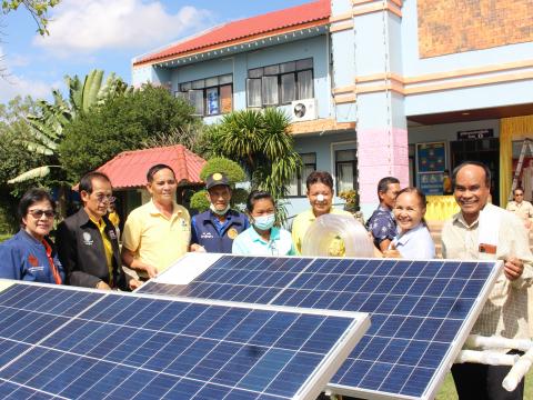 28 พฤศจิกายน 2565 รับมอบรถเข็นพลังงานแสงอาทิตย์