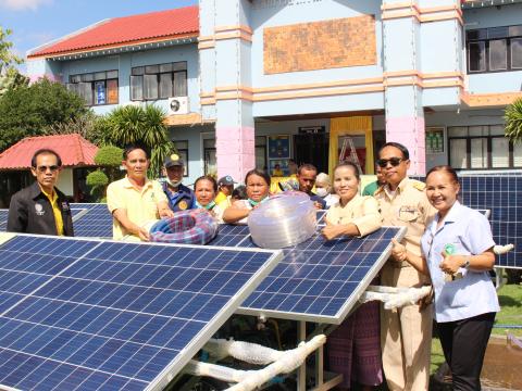 28 พฤศจิกายน 2565 รับมอบรถเข็นพลังงานแสงอาทิตย์