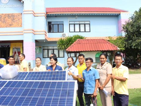 28 พฤศจิกายน 2565 รับมอบรถเข็นพลังงานแสงอาทิตย์