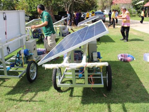 28 พฤศจิกายน 2565 รับมอบรถเข็นพลังงานแสงอาทิตย์
