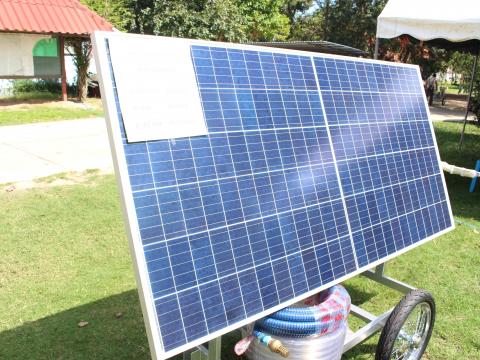 28 พฤศจิกายน 2565 รับมอบรถเข็นพลังงานแสงอาทิตย์