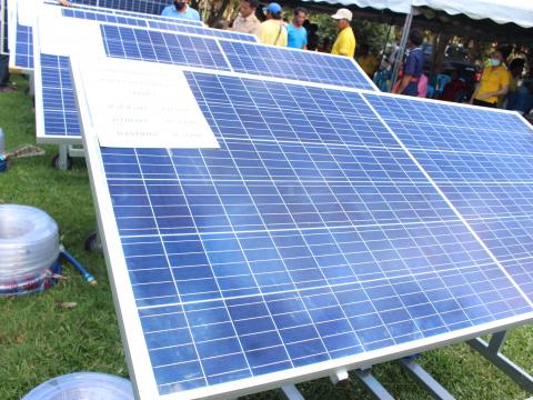 28 พฤศจิกายน 2565 รับมอบรถเข็นพลังงานแสงอาทิตย์