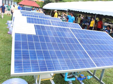 28 พฤศจิกายน 2565 รับมอบรถเข็นพลังงานแสงอาทิตย์