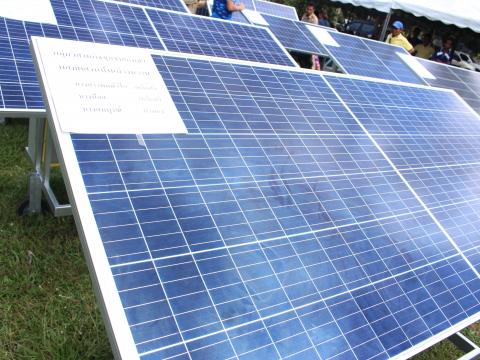 28 พฤศจิกายน 2565 รับมอบรถเข็นพลังงานแสงอาทิตย์