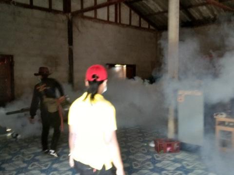 19 ธันวาคม 2565 ฉีดพ่นหมอกควันกำจัดยุงลาย